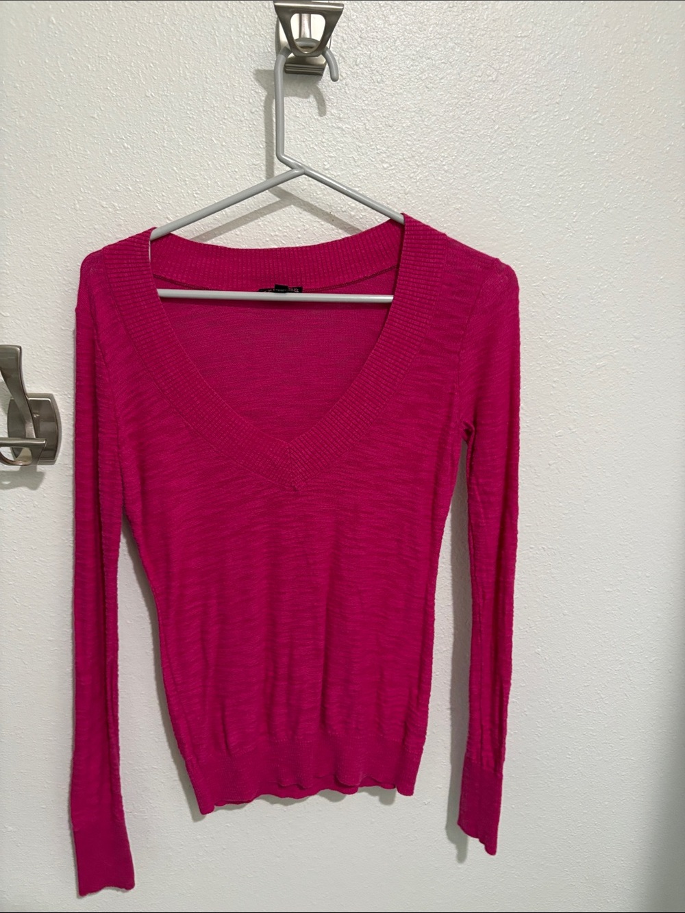 Express Fuchsia V-Neck Long Sleeve Top